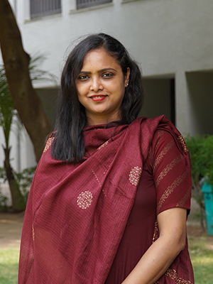 Dr. Shweta Redkar